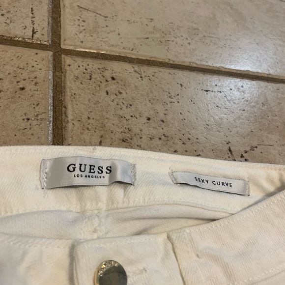 GUESS White Sexy Curve Skinny Jeans - Size 25 - Picture 2 of 7
